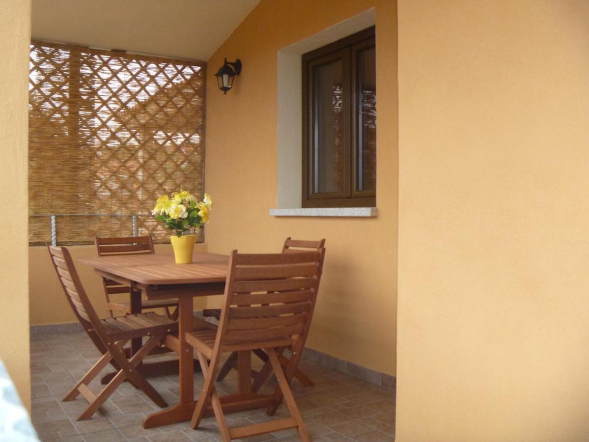 Casadelfaro Primo Piano 600Mt Dalla Spiaggia Olbia Exterior photo